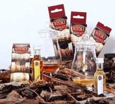 hangend doosje met venster whisky maniacs full color